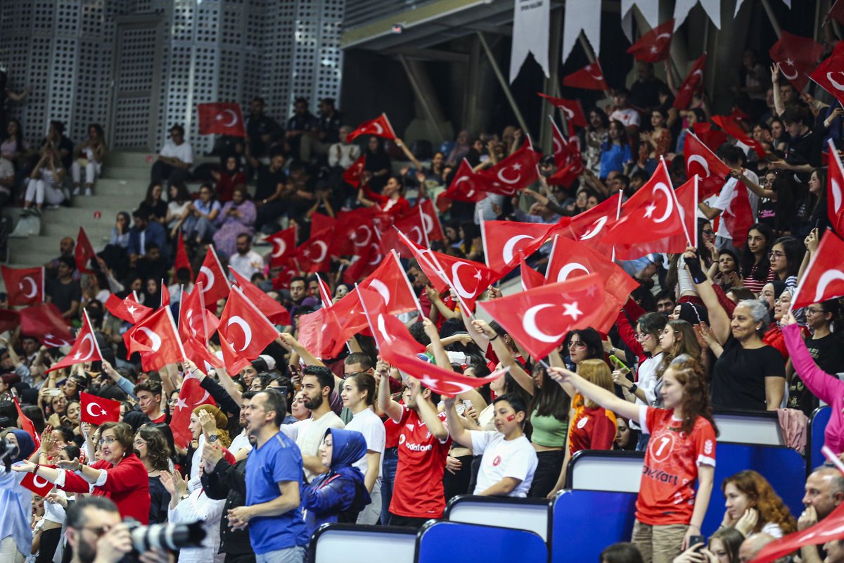 tiebreakcomm's tweet photo. Ankara'da #FileninEfeleri'nin yanında olan 4800 kişiye teşekkürler! https://t.co/o7yqu3Ks1I