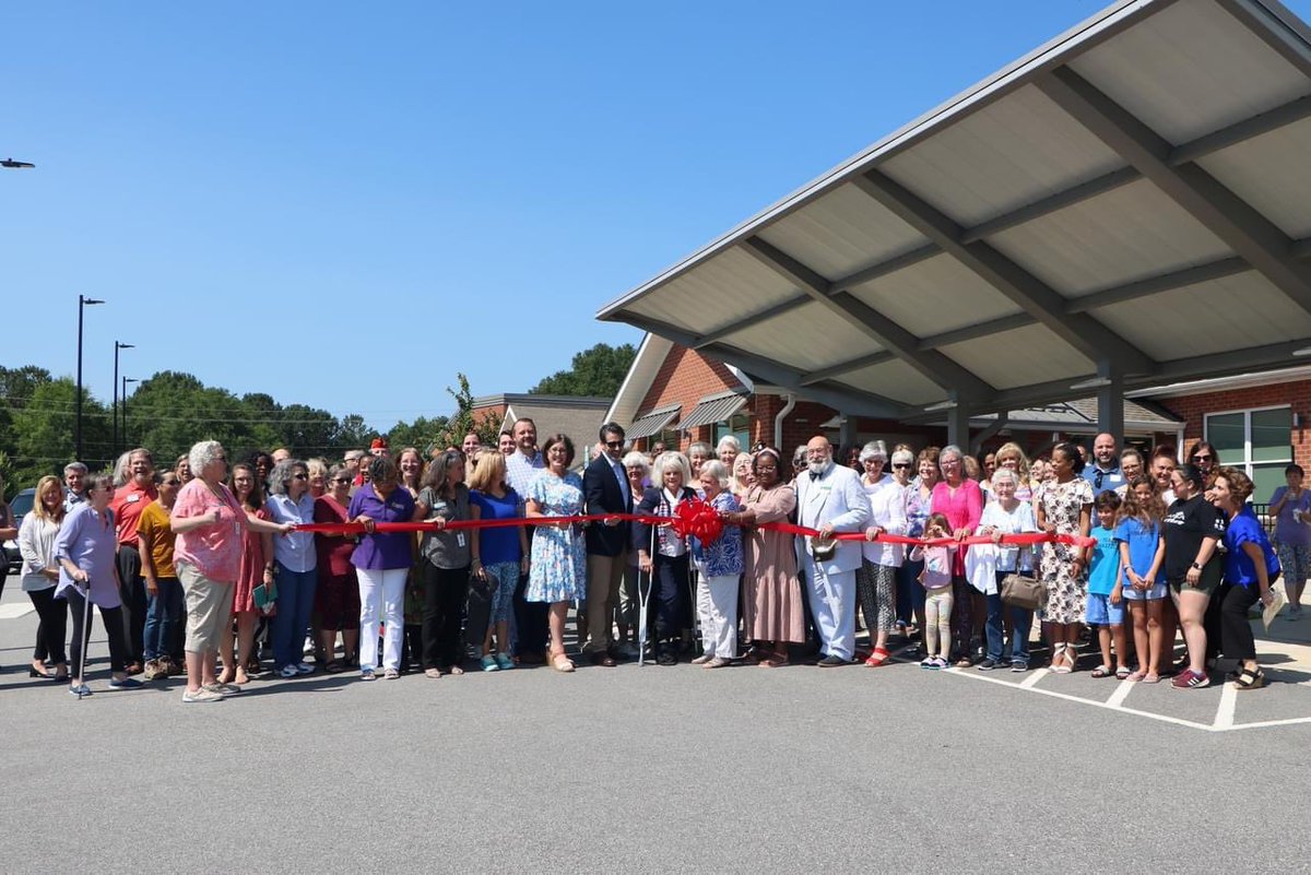 WakeForest_NC's tweet photo. If at first you don't succeed, try, try again! 🎉

Thank you to everyone who came out to celebrate the Grand Reopening of the Northern Wake Senior Center. This facility is a shining example of why Wake Forest is such a special place to live!

#TownofWakeForest #NWSC #WakeForestNC https://t.co/SkBAN5VHH3