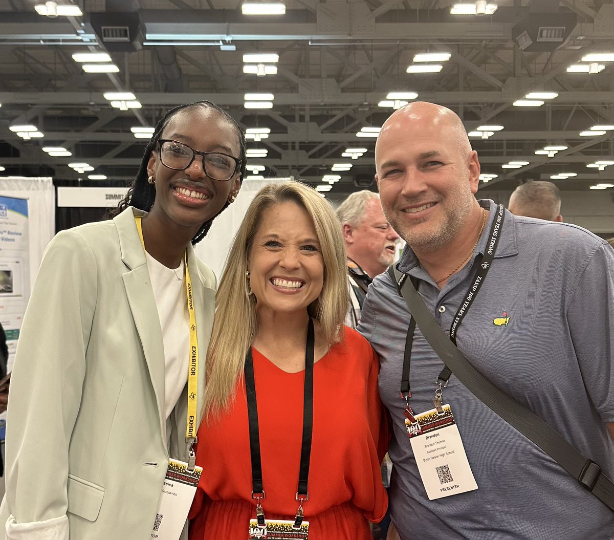 We love seeing our incredible <a href="/ByronNelsonHigh/">Byron Nelson HS</a> student body president Jessica Runyambo sharing with educators about what student council and TASC can do for a campus! <a href="/TASSP1/">TASSP</a>  #TASSP100