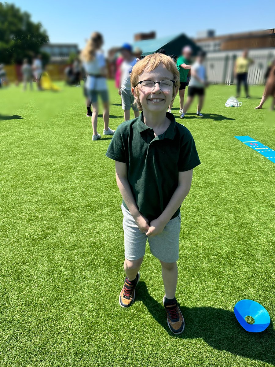 Sports day for the older 2 today was a tremendously heartwarming event. To see how their teachers support and engage them is fantastic 🥰