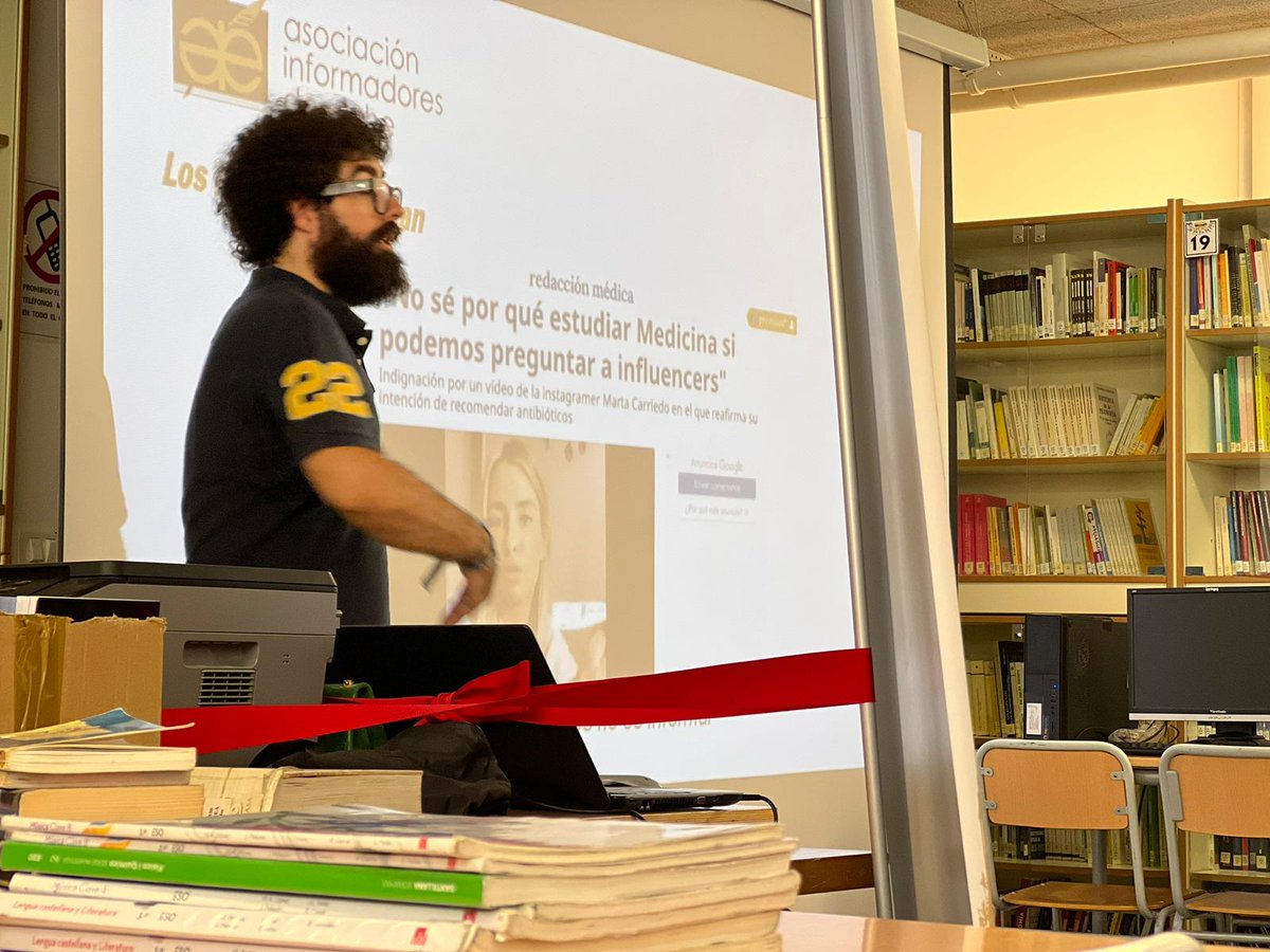 IES Torrellano tweet media