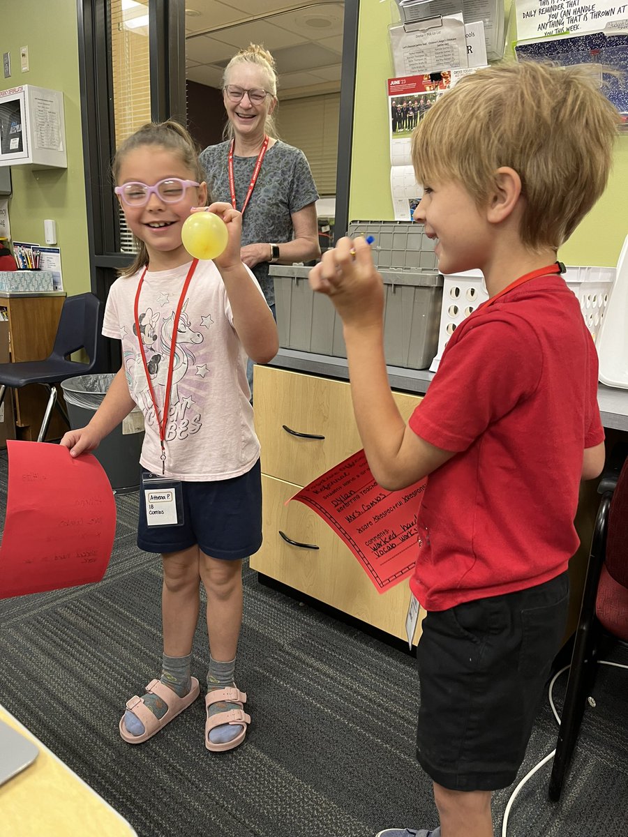 When you and your new friend both get Positive Office Referrals at the same time- you have to pick the same prize, of course! And throw a party in the office 🥳🎉🥰 #westbrooksummerschool #readingmathfun #wearewestside