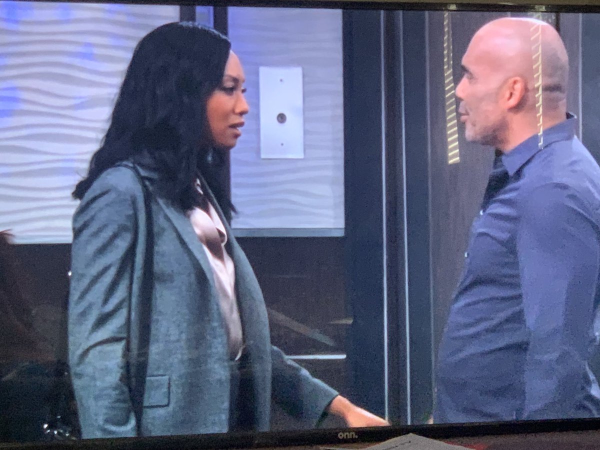 kroney1228's tweet photo. This man right here did his thang, @realandrews Happy Early Father’s Day. Your performance is a gift, it reminded me of my father not biological but he loved me with every fiber of his being. Add that to the Emmy reel, still in tears watching again #GH #CoachReal https://t.co/pTKpRhqu8E