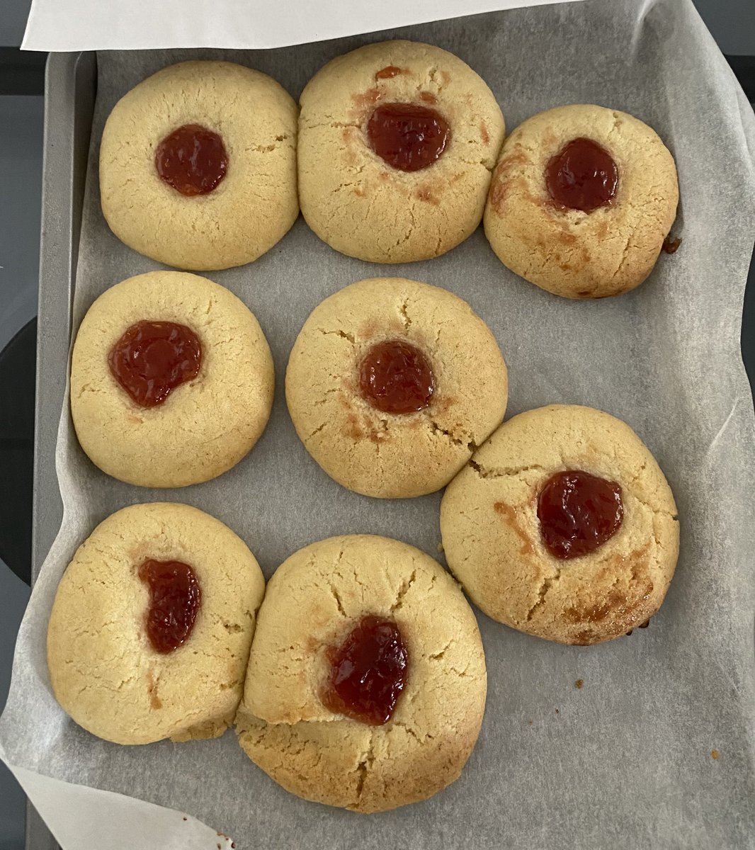 MrsPowerUnity's tweet image. It was a bit warm but 7Y/DT did a fab job of their jam buns this morning! @UnityBlackpool