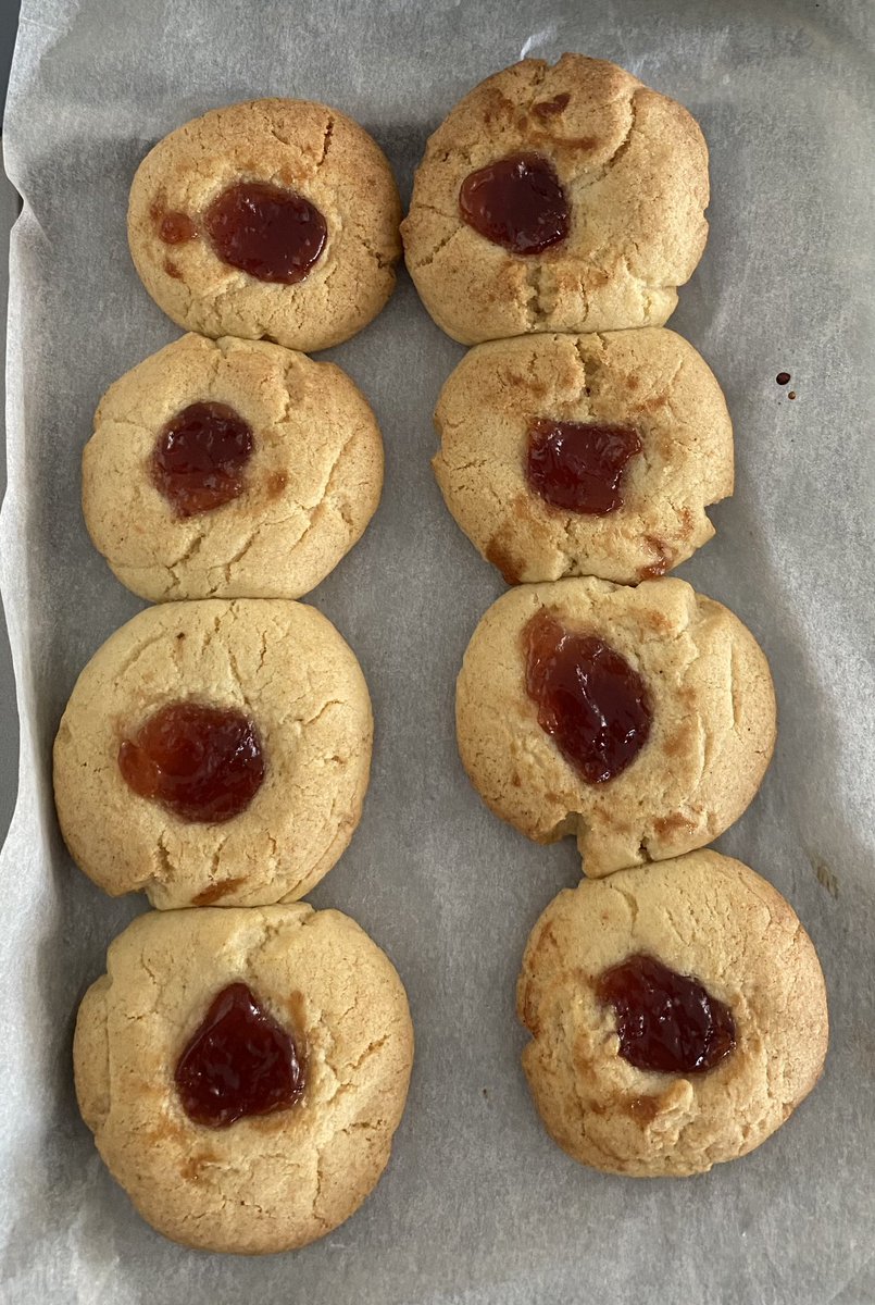 MrsPowerUnity's tweet image. It was a bit warm but 7Y/DT did a fab job of their jam buns this morning! @UnityBlackpool