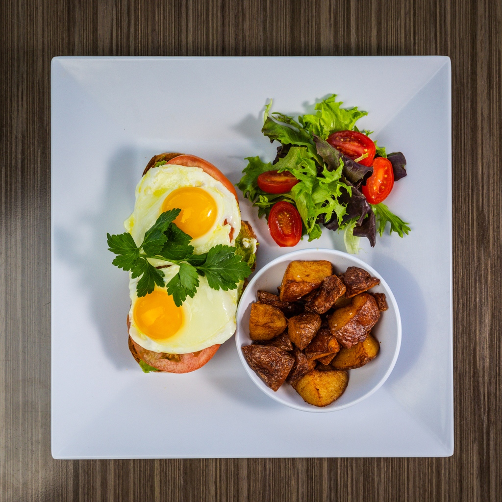 Breakfast is the most important meal of the day 🍳✈️

#jetrunwaycafe #sfl #breakfast #brunch #fortlauderdale