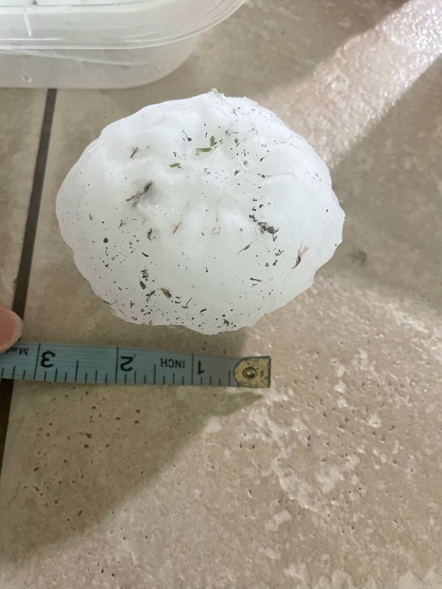 matt_laubhan's tweet photo. This is monster stuff!

5+ inch hail stone from near Brooksville in Noxubee County. Sent in by Jeremy via the @WTVAWeather App. #MSWx
@NWSJacksonMS @wtva9news https://t.co/7IXP73bSCB