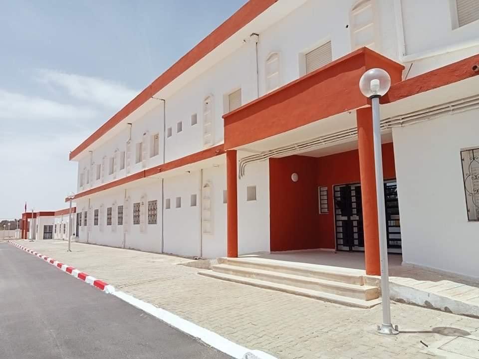 TounesKhadra's tweet photo. 🇹🇳 🏫 | Les travaux de construction de la nouvelle cité universitaire de Gafsa sont terminés :

🔸Ce projet est un acquis important pour la région.

🔸L’établissement ouvrira ses portes aux étudiant à partir de la rentrée prochaine et disposera d’un foyer universitaire d’une capacité de 230 personnes.