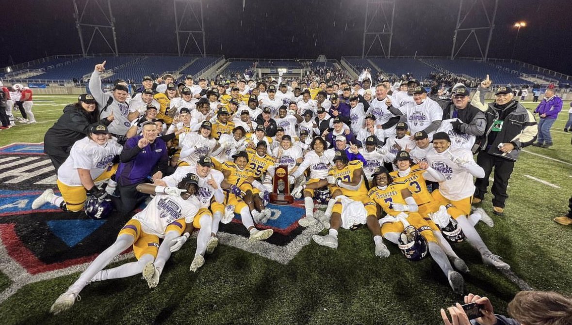 UMHB Football🏈 tweet media