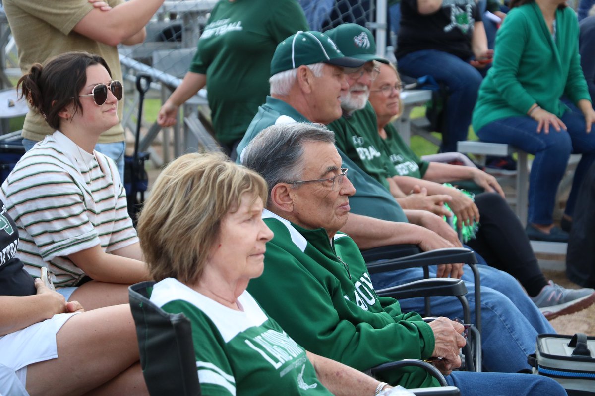 LkOrionSchools's tweet photo. The entire LOCS community is proud of the @LkOrionHS softball team for making program history with today’s quarterfinal win, reaching the state semifinals Thursday in East Lansing. Two wins away from a state championship with a passionate fan base there at every step. Go Dragons! https://t.co/MprF7WLVoF