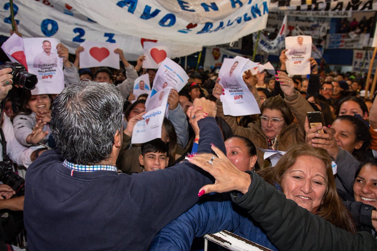 jmcapitanich's tweet photo. Nosotros nunca vamos a predicar el odio ni vamos a aceptar la extorsión ni la manipulación. La verdad está en el pueblo, y tengo la confianza de que el próximo domingo la victoria electoral será contundente. Muchas gracias por acompañarnos, Sáenz Peña! https://t.co/hkW1tT6Brn
