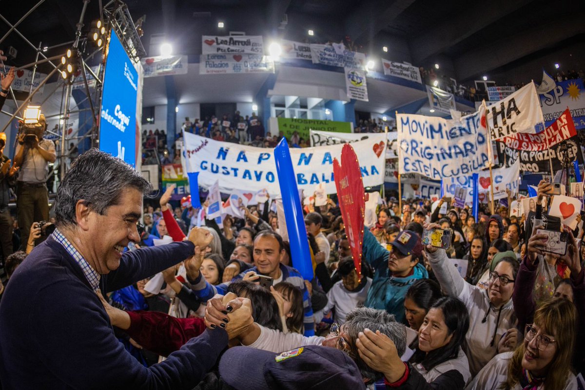 jmcapitanich's tweet photo. Nosotros nunca vamos a predicar el odio ni vamos a aceptar la extorsión ni la manipulación. La verdad está en el pueblo, y tengo la confianza de que el próximo domingo la victoria electoral será contundente. Muchas gracias por acompañarnos, Sáenz Peña! https://t.co/hkW1tT6Brn