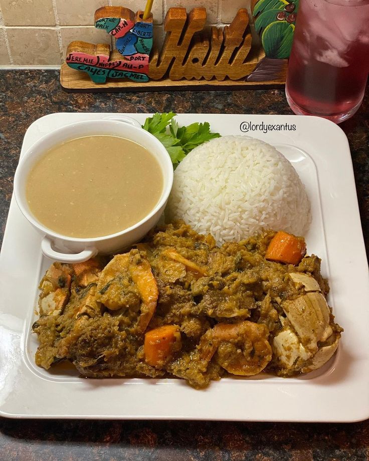 win_stanley_'s tweet photo. @hellaugandans Thanks God, I'm Haitian 
 Bon appétit 🤤 https://t.co/kSPX8f3Aqs