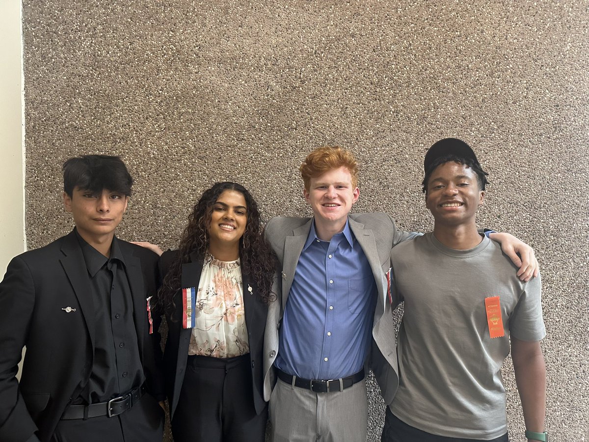 Grand Oaks Speech & Debate tweet media