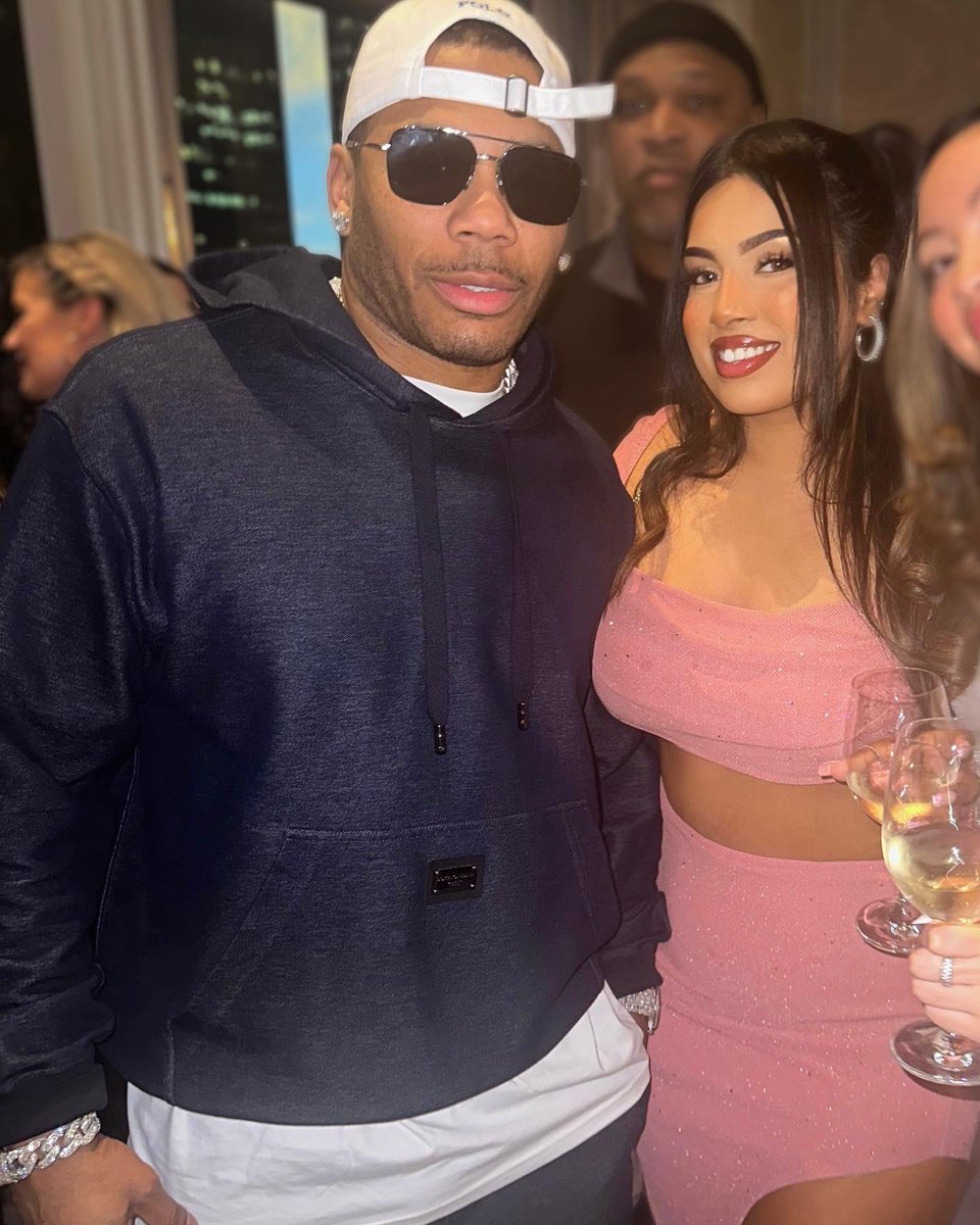 ladursa's tweet photo. media night with Nelly ✨ https://t.co/EzUwPlNs55