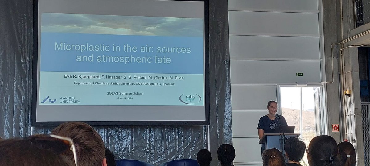 EvaKjaergaard1's tweet photo. Presenting my PhD research at the @SOLAS_IPO summer school! Great training in science communication! #solas2023 #microplastics #seaspray https://t.co/HnLX3ZjMRp