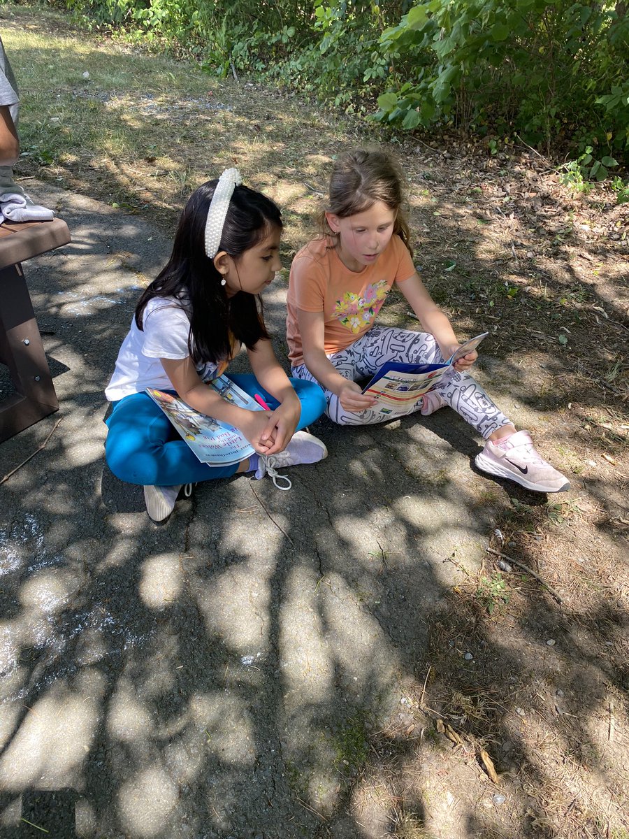 Mrs. Thompson tweet media