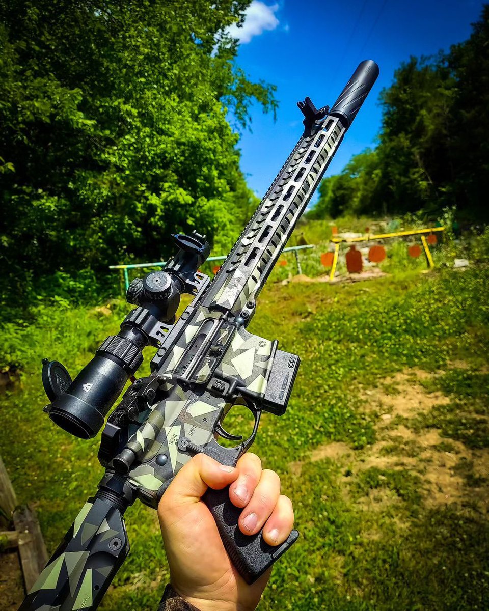 Banish 223 Suppressor and AT3 Red Tail Scope on this CMMG Resolute. How 'bout it?

(h/t ig mrwho_tee_who_)