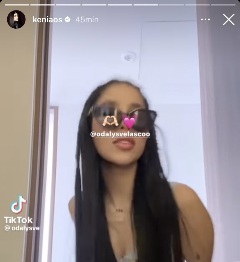 darielkos's tweet photo. la reina quiere que se muevan con el trend!! https://t.co/OEsrpLZxlr