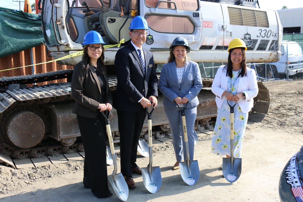 CityGardenGrove's tweet photo. 📣 It’s official! Yesterday, the City of Garden Grove, in partnership with the Cities of Fountain Valley and Westminster, broke ground for the Central Cities Navigation Center!

🔗 For more information, visit https://t.co/sUKvWOYwii

#GG1956 #NavigationCenter #communitynews https://t.co/ITrL5izTkl