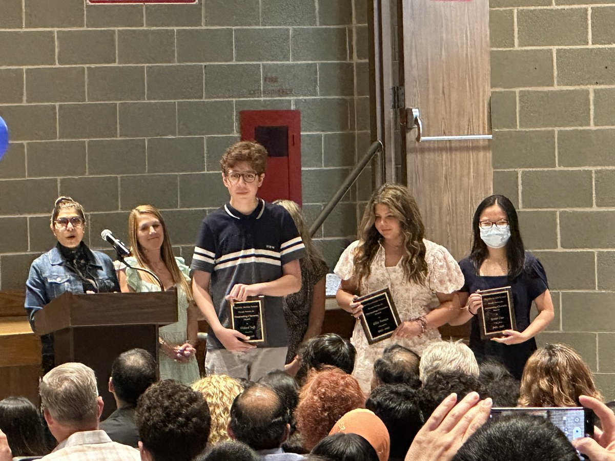 Dr. Sinanis Sup tweet media