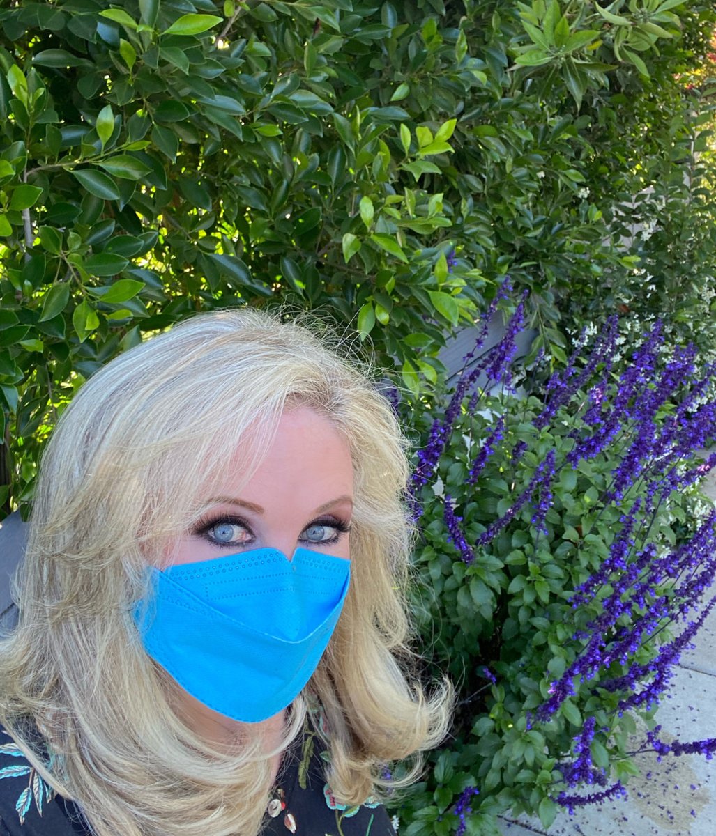 #OnMyWalk during the brief bit of sun in #LA in a week! Hope you’re having a great week! #BeKind #ReachOut #MaskUp #CovidIsntOver #WednesdayVibe #WednesdayMotivation Sending Love To You All💗🌷💗🦋💗🎉💗🥰💗💙💗🌷💗🦋💗🎉💗🥰💗💙💗🌷💗🦋💗🎉💗🥰💗💙💗🌷💗🦋💗🎉