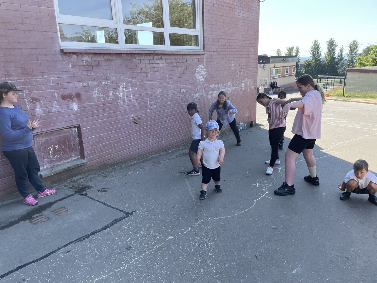 mrs_mcbirnie's tweet photo. Thank you so much P6 for teaching us some playground games. P2 give you 10/10! ⁦@standrewsFCRC⁩ ⁦@st_andrews_pc⁩ ⁦@MissKellyFCRC⁩ https://t.co/ox1I67MwHL