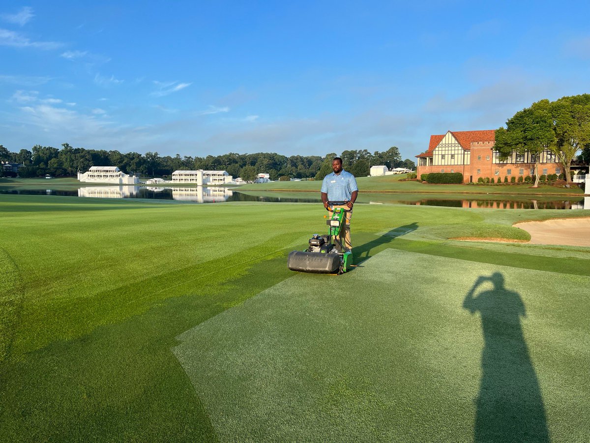 GeorgiaAGCS's tweet photo. 🚨 ASSISTANT SPOTLIGHT!🚨 
Jeremiah Mincey-assistant superintendent at Atlanta Athletic Club Highlands a course gained his love for the industry at Georgia Southern University’s golf course which led him to intern at Atlanta Athletic Club in 2021. https://t.co/QyjGXRyBdn