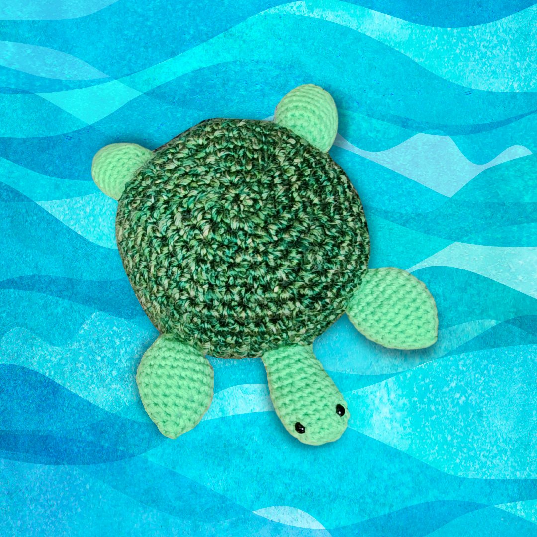 New yarn review 📢​​​​​​​​​
Check out why I loved using @lionbrandyarn Homespun Yarn to redesign my simple sea turtle crochet pattern on the blog. Grab some with the link in my bio and make a cute turtle! 🐢

#summerbugcrafts #yarnblog #yarnreview #lionbrand