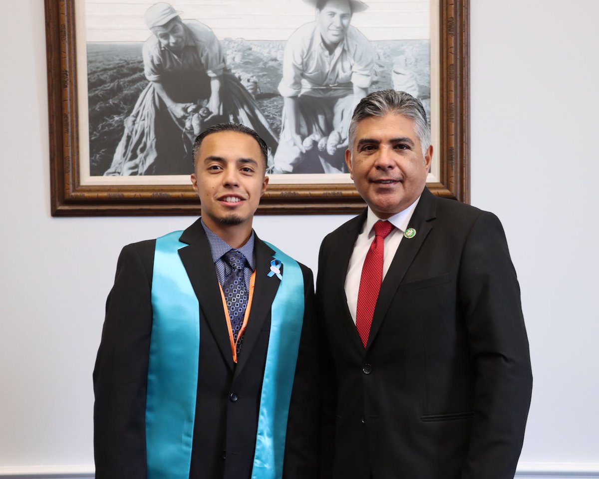 RepCardenas's tweet photo. Today I welcomed Alejandro to my office to listen to his experience as a foster youth. He and foster youth across the country are #BeyondResilient, and I thank him for sharing his story so that we can work to create a better child wellfare system. #FosterYouthShadowDay https://t.co/h6j6b8ssY2
