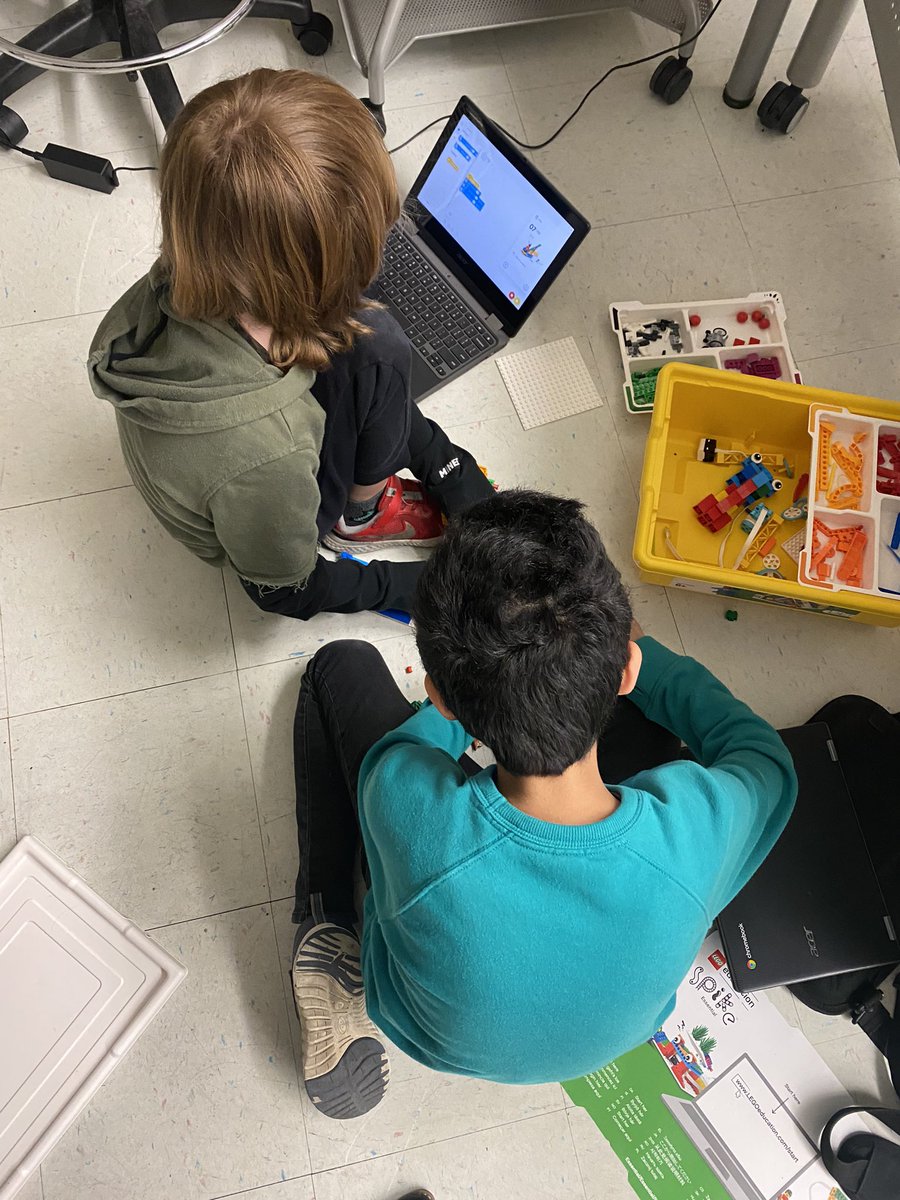 Miss Anderson tweet media