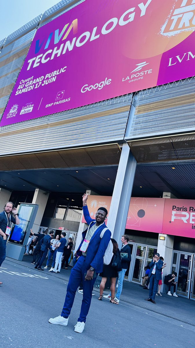 Nathanbni1's tweet photo. VIVA TECHNOLOGY, le plus grand événement startup et tech en Europe, la grande messe des entreprises professionnelles évoluant dans les technologies.
#NBK🦅 #VivaTech #startup #Innovation #technology #robot #IA https://t.co/SYgQWgRRQM