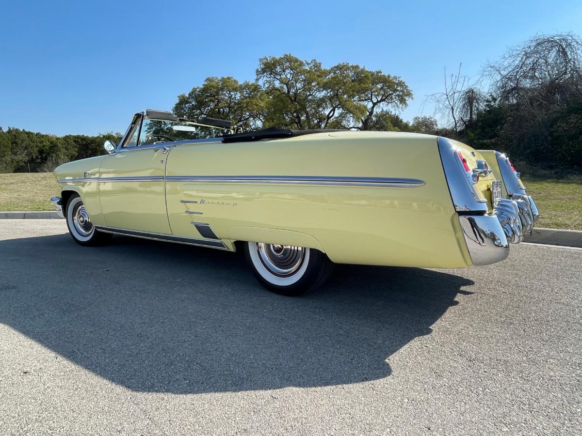 kruseclassics's tweet photo. NO RESERVE! LOT #DKC23-053 1953 Mercury Monterey
* bid here: https://t.co/fZDu1aKS88
* 255.4ci V-8 Engine with 125hp
* Merc-O-Matic Transmission
* Tachometer
* Power Top
* Dual Exhaust
* Fender Skirts https://t.co/49NwDl4q7a