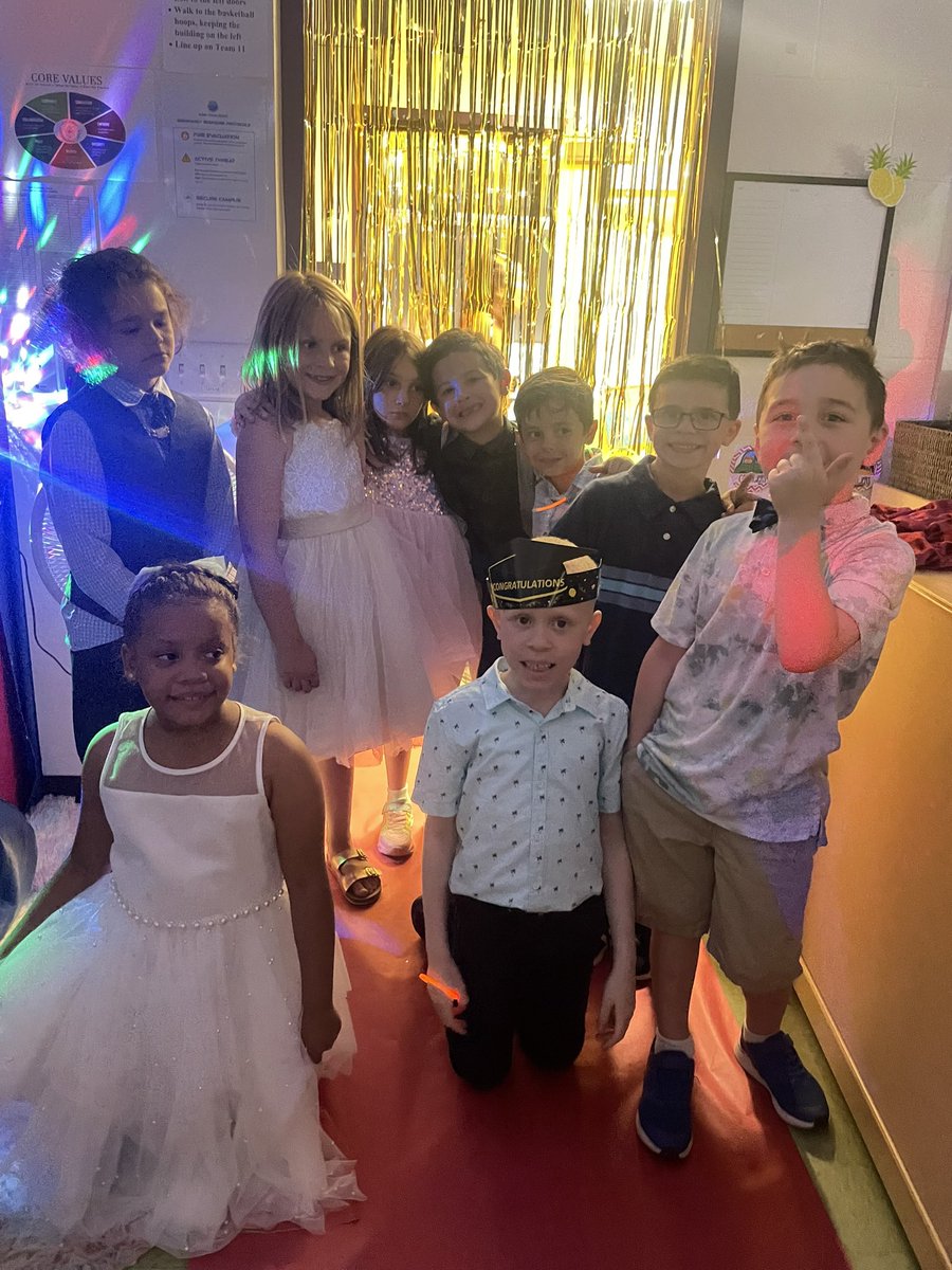 CuddySoule's tweet photo. First Grade’s Fabulous Fancy Dance Party!! It wouldn’t be complete without a red carpet!! https://t.co/f7RCgb8Yem