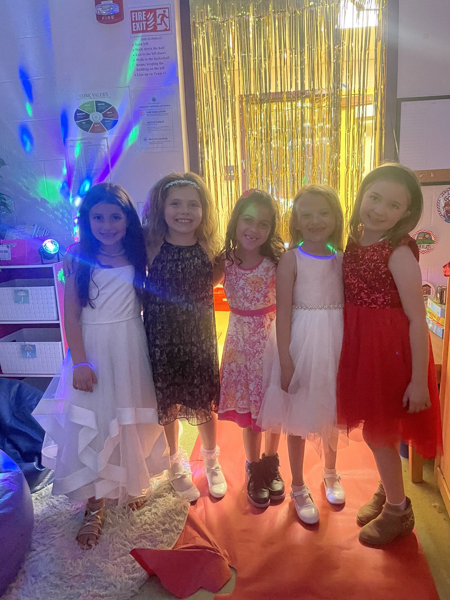 CuddySoule's tweet photo. First Grade’s Fabulous Fancy Dance Party!! It wouldn’t be complete without a red carpet!! https://t.co/f7RCgb8Yem