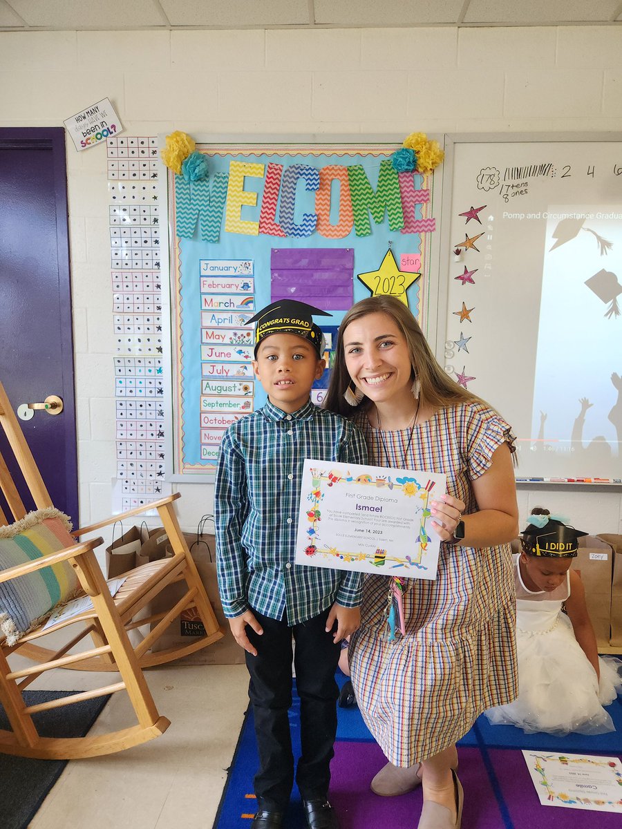 CuddySoule's tweet photo. Team 9’s First Grade Graduation! 🎓 https://t.co/W6Ap73oind