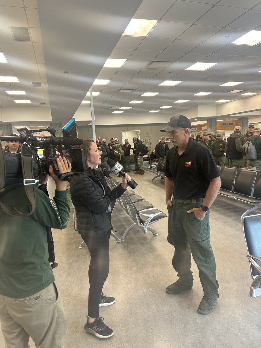 T1SWIMT's tweet photo. A small contingent of SWAT1 have mobilized to support our neighbors to the north 🇨🇦 assigned to fires nearly 500k acres in size near Lebel-sur-Quévillon, Quebec 
#FireYear2023 #QuebecSupport #CanadianWildfires https://t.co/RYaMnpXYwp