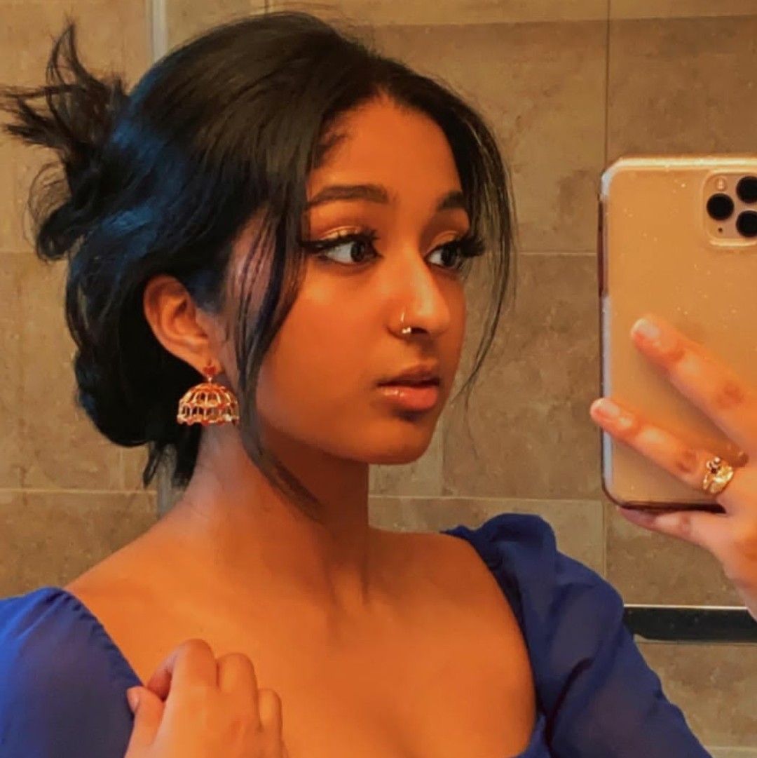 ella tweet media
