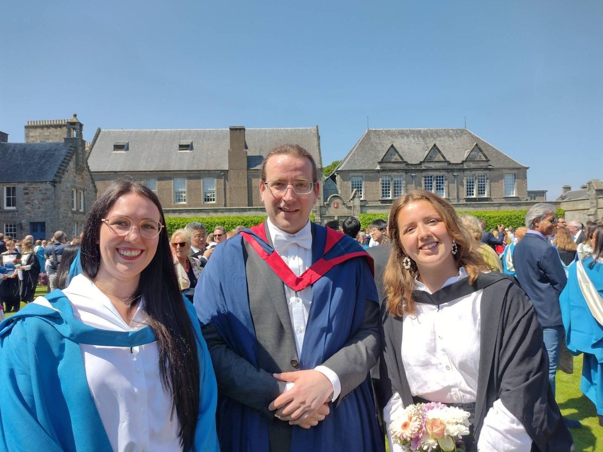 Absolutely delighted to see Laura & Kirsty graduate today. Kirsty finished her MChem with a project in the group sweeping two prizes 🏆 on the way. Laura's PhD pushed the EPR applications in the group to new heights. Many thanks for your hard work. #evertoexcel