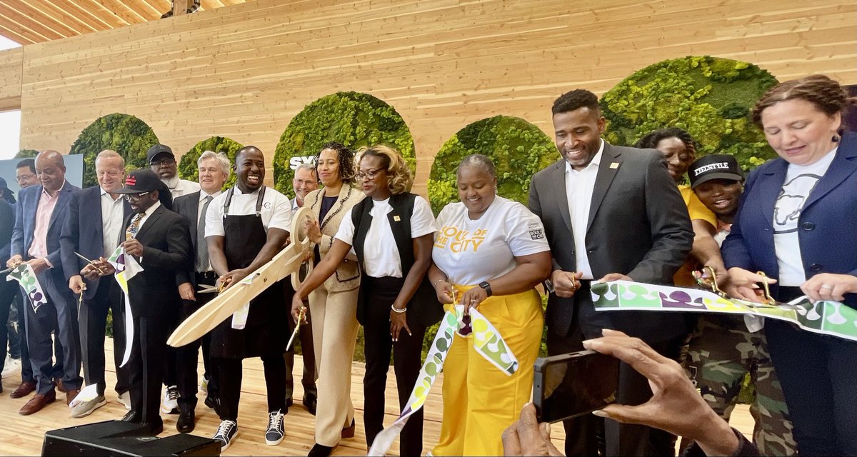 bill rice (@ricebilldc) on Twitter photo Ribbon-cutting for Sycamore & Oak, 22,000-sq. ft. retail village w. 13 new business, all owned by #W7 & #W8 residents, on St. Elizabeths E. campus. <a href="/trayonwhite/">Trayon White</a> <a href="/MayorBowser/">Mayor Muriel Bowser</a>, <a href="/DanTangherlini/">Dan Tangherlini</a>, <a href="/EmCollective/">Emerson Collective</a>, <a href="/LatrenaO/">Latrena Owens</a>, Keith Anderson <a href="/DMPEDDC/">DMPED</a> <a href="/WhitfieldKristi/">Kristi Whitfield</a> <a href="/SmallBizDC/">DSLBD</a> #EOR Ribbon-cutting for Sycamore & Oak, 22,000-sq. ft. retail village w. 13 new business, all owned by #W7 & #W8 residents, on St. Elizabeths E. campus. <a href="/trayonwhite/">Trayon White</a> <a href="/MayorBowser/">Mayor Muriel Bowser</a>, <a href="/DanTangherlini/">Dan Tangherlini</a>, <a href="/EmCollective/">Emerson Collective</a>, <a href="/LatrenaO/">Latrena Owens</a>, Keith Anderson <a href="/DMPEDDC/">DMPED</a> <a href="/WhitfieldKristi/">Kristi Whitfield</a> <a href="/SmallBizDC/">DSLBD</a> #EOR