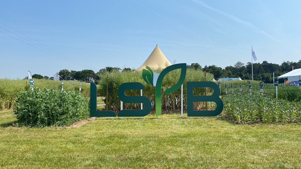 Couldn’t be prouder of what the @LSPBLtd #team achieved at this weeks @CerealsEvent #smashedit thanks to them all and thanks to those who came to see us! #combiningexcellenceinplantbreeding