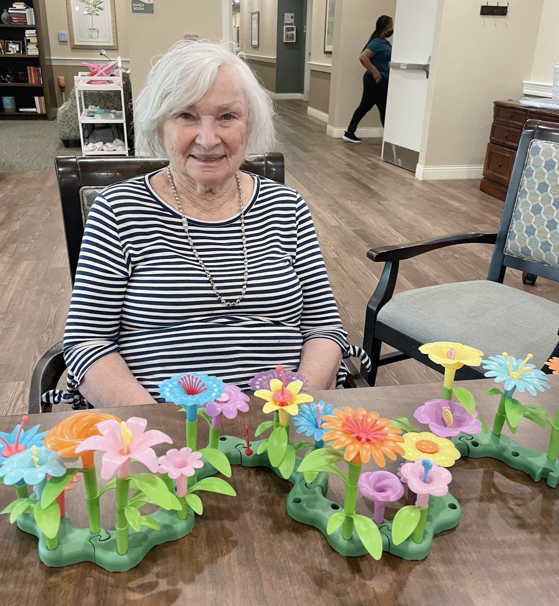 TGDelrayBeach's tweet photo. Honey is proud of the garden she built as part of our Adult Montessori class project! 😊💖

#memorycare #seniorliving https://t.co/3Y3B5ykFMn