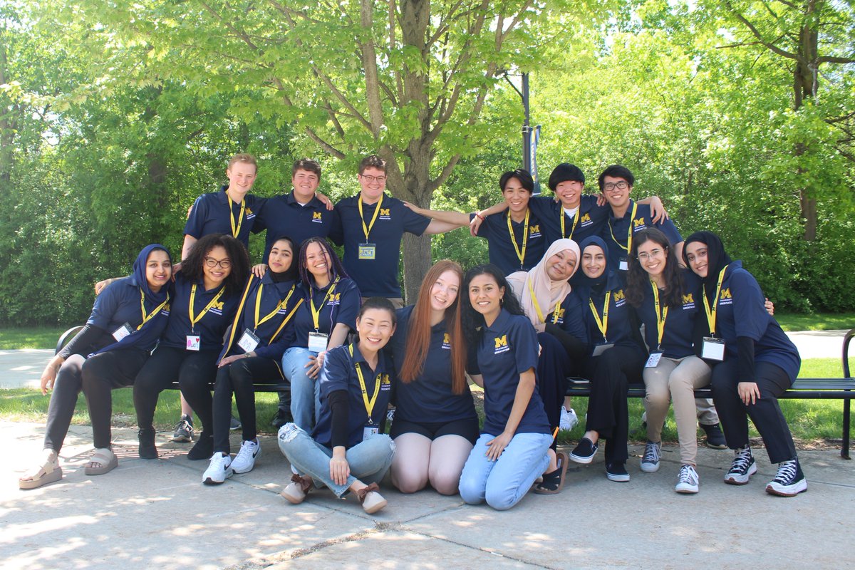 Incoming Dearborn Wolverines!
Our Orientation Leaders can't wait to welcome you to campus! Make sure you take the next steps and register for your Orientation Session soon! umdearborn.edu/admissions/und…
