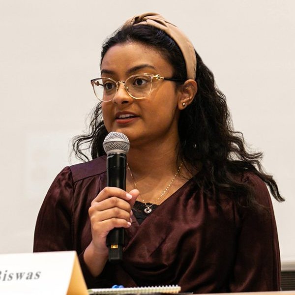 “<a href="/UofT/">University of Toronto</a> has empowered me to learn more about how the world works and my place in it” – Introducing #UofTEngineering <a href="/uoftmie/">uoftmie</a> grad Maeesha Biswas 👋🎓: uofteng.ca/GTW23-Maeesha #GradsToWatch #UofTGrad23 #Classof2T3