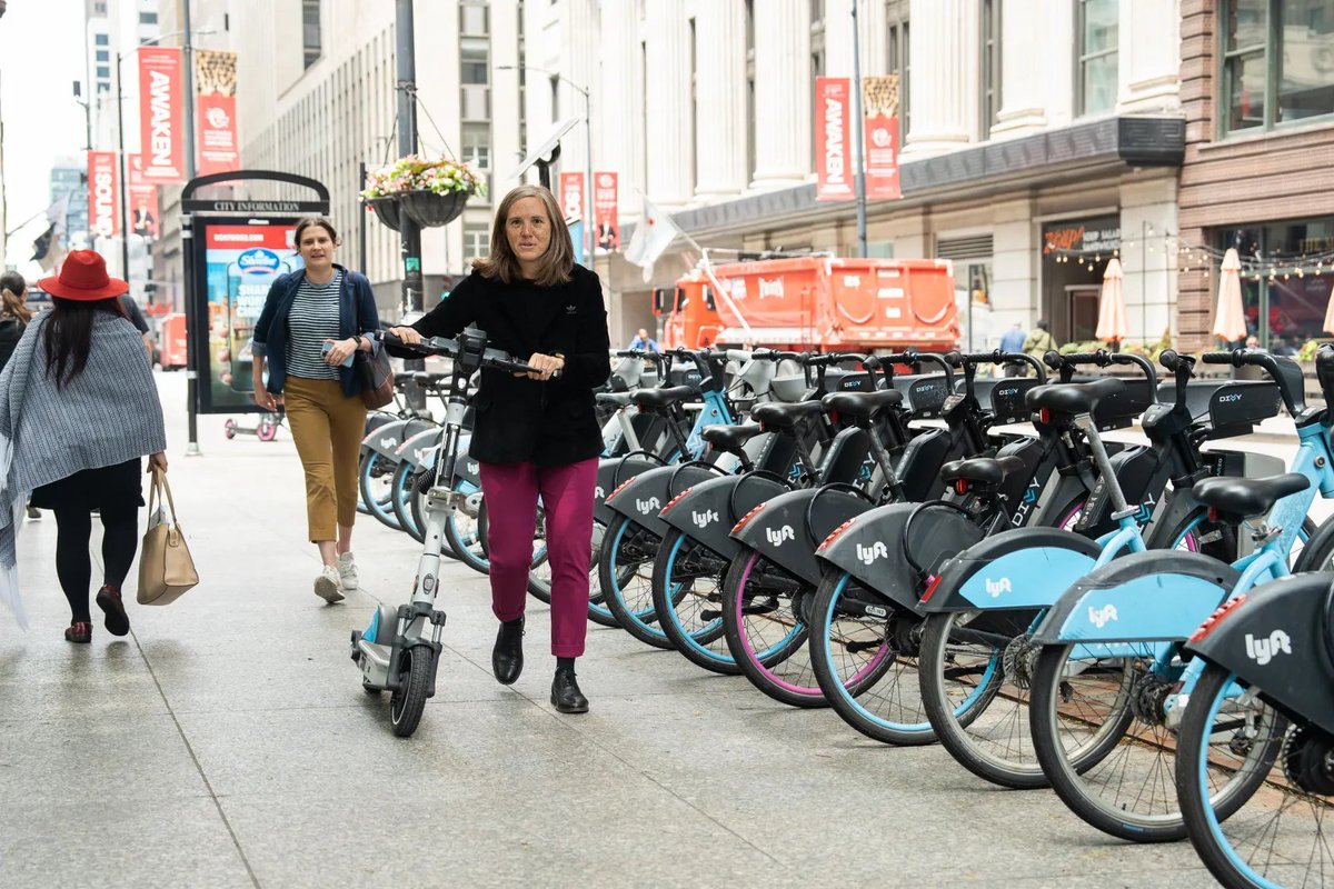 DivvyBikes tweet picture