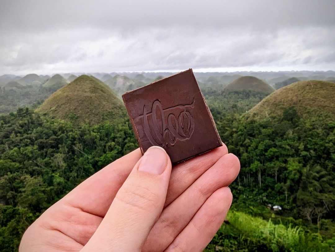Chocolate sustenance is a must for hiking the chocolate hills! 🍫⛰️

Where will we find Theo Chocolate next? Take us on your next adventure - we promise, chocolate is a sweet travel companion. 🍫✈️
 
📸: @notallwhowanderarelost1109 (IG)