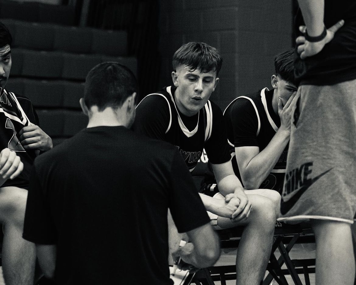 ice_bryce's tweet photo. Quick brag on the little brother and @HawkBoysBBall . Been pretty awesome to watch their development both on and off the court. Very excited for this team and his senior year. Good luck in CO this weekend!

#Cen10Pride | @shotbymvtt 📸 https://t.co/JyUqutysO3