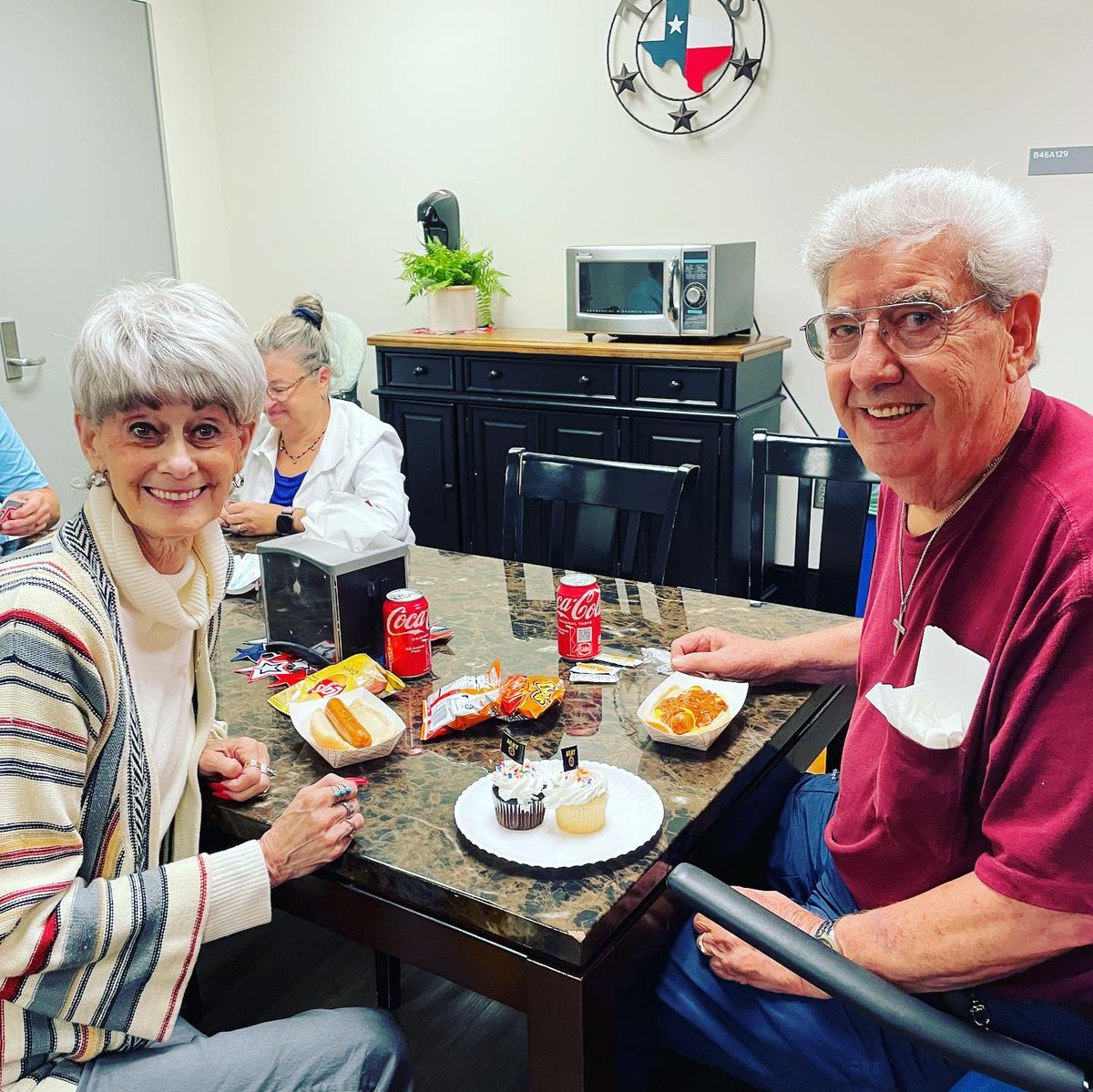 USO Dallas/Fort Worth tweet media