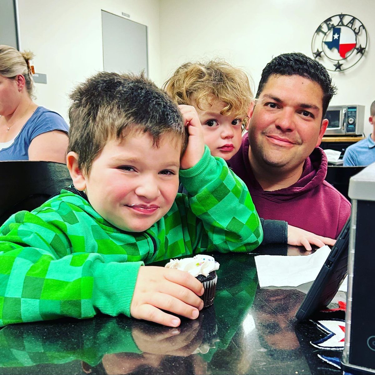 USO Dallas/Fort Worth tweet media