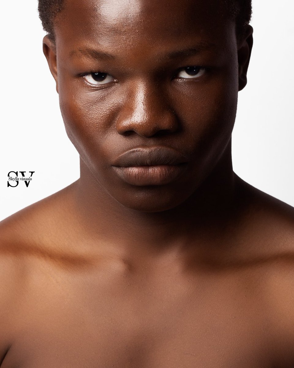 SkyllzV's tweet photo. Created magic with J H A M A L. 

#chefdammy #photograghy #studio 
#model #Nigeriamodel

Photographed and retouched by : @_Skyllz 
Asst: @pearlmystro https://t.co/8h5euxOn4a